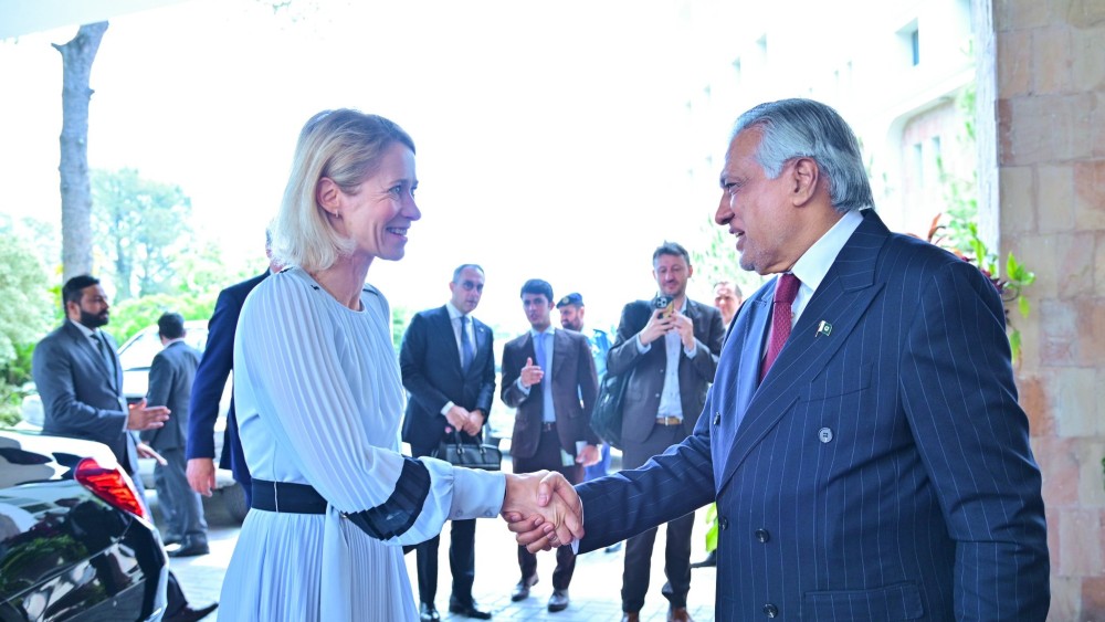 Pakistan FM, EU foreign policy chief discuss regional, global developments